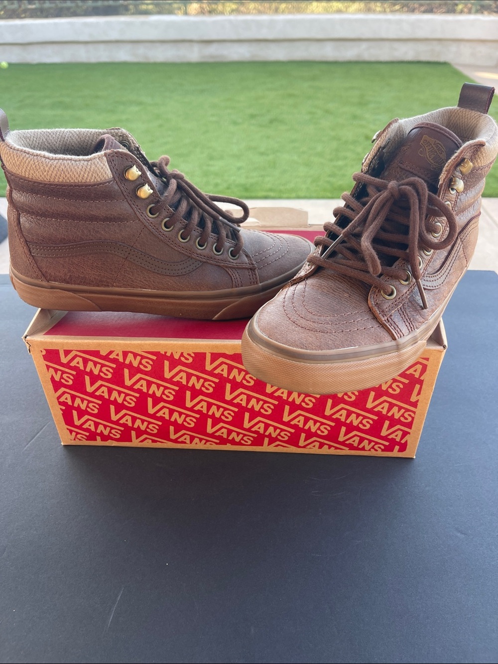 Vans Brown High-Top leather Sneakers
